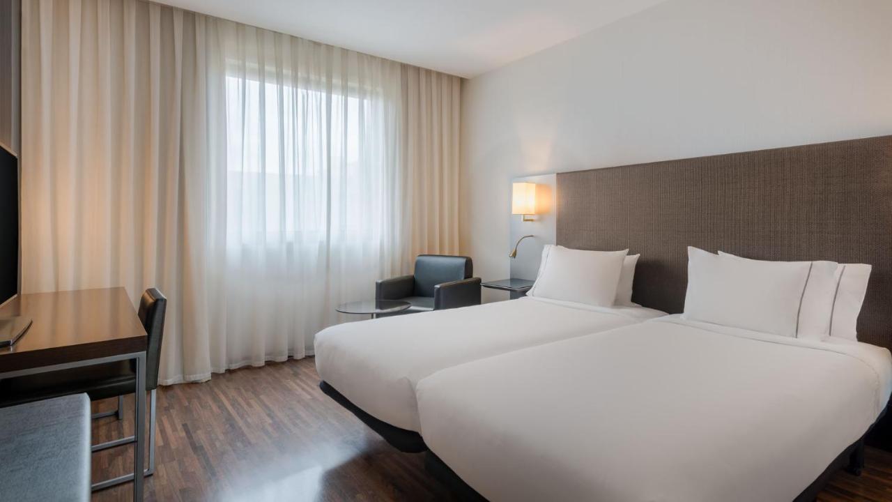 Ac Hotel By Marriott Madrid Airport Coslada Exteriér fotografie