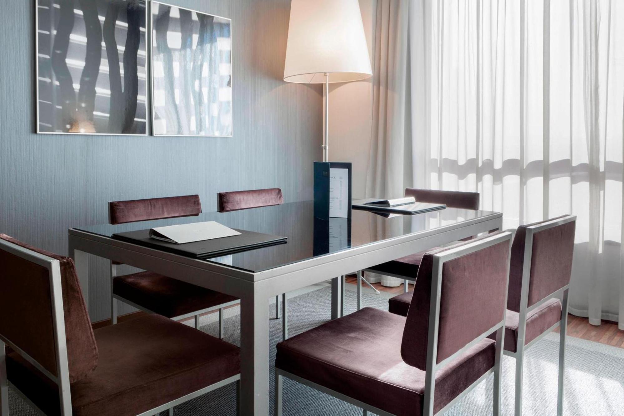 Ac Hotel By Marriott Madrid Airport Coslada Exteriér fotografie